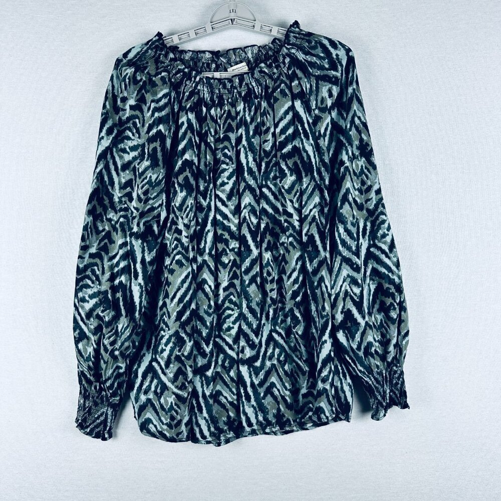 BEACH LUNCH LOUNGE WOMEN'S ZEBRA PRINT ELASTIC NECKLINE TOP LONG SLEEVE M